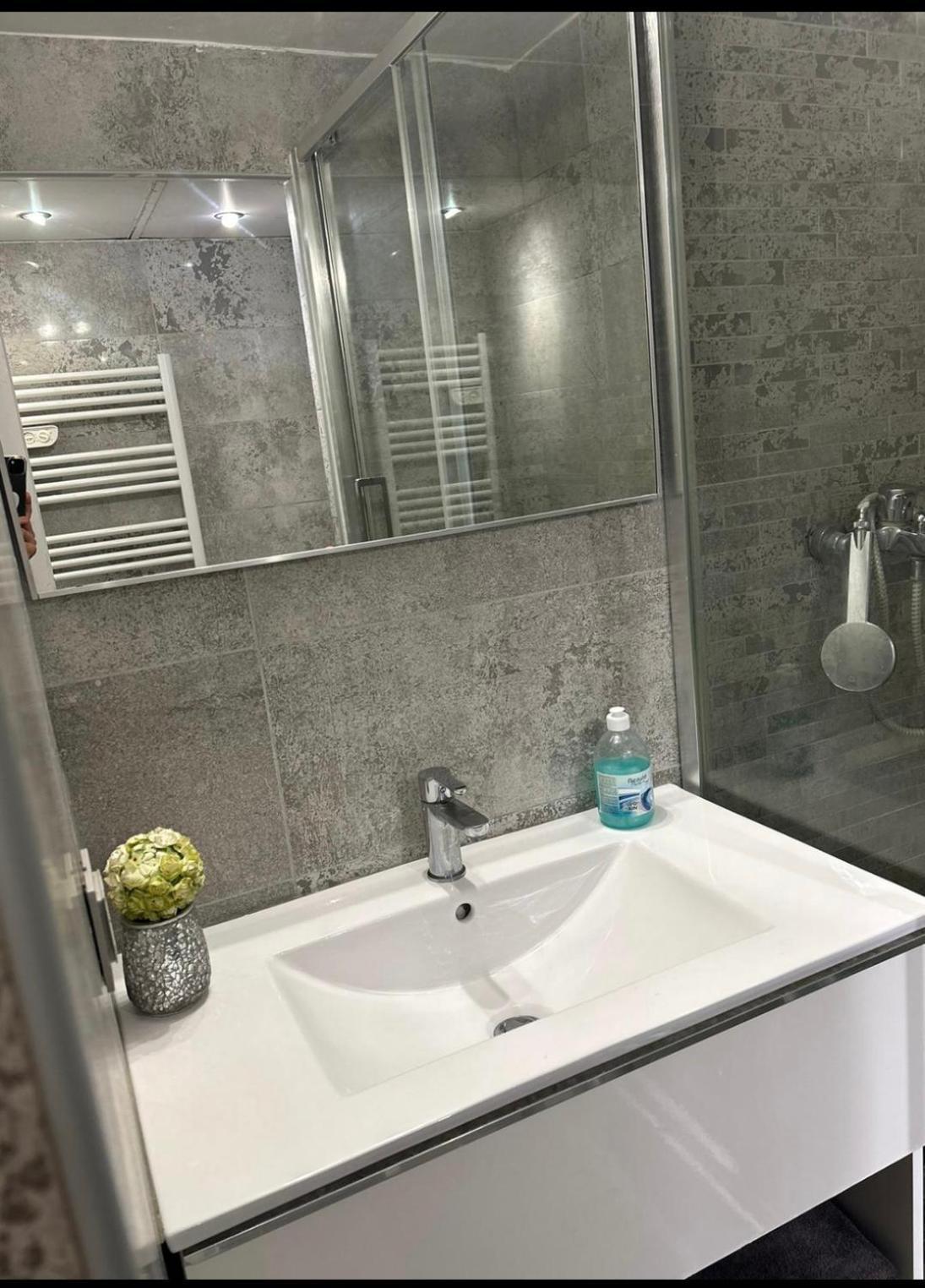 Apartment Joli 2 Pieces Aux Pieds Des Plages Cannes